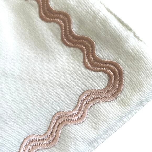 VALERIE AMELIA White Pink Ric Rack Trim Cotton Placemats 13x19 Set of 4 NEW - Picture 12 of 12